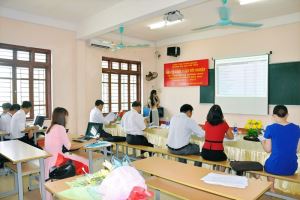 BẢO VỆ KHÓA LUẬN TỐT NGHIỆP